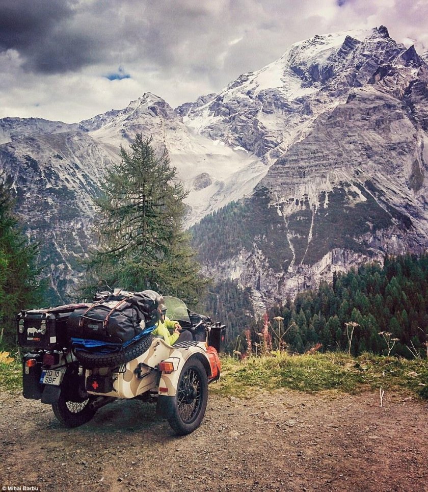 Мотоцикл в горах