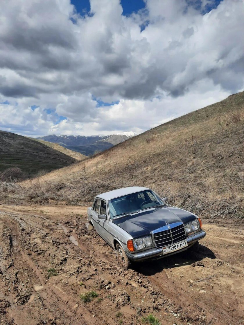 Мерседес в горах