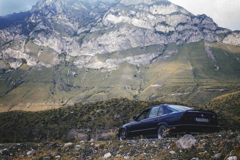 БМВ е34 в горах