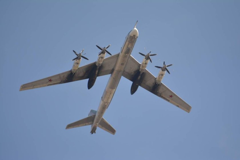 Бомбардировщик ту-95мс