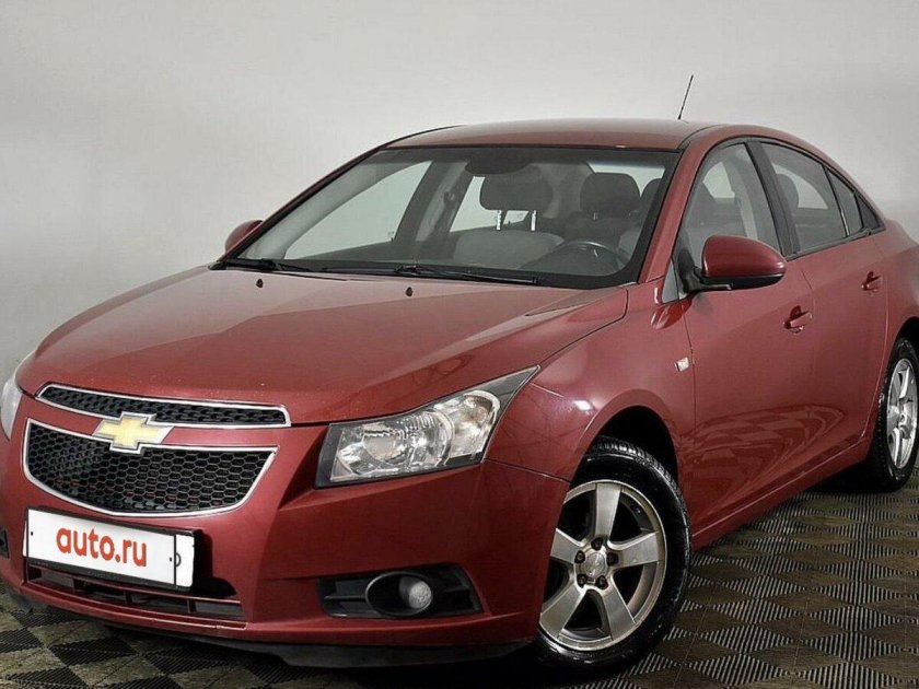 Шевроле Круз 1.6 автомат