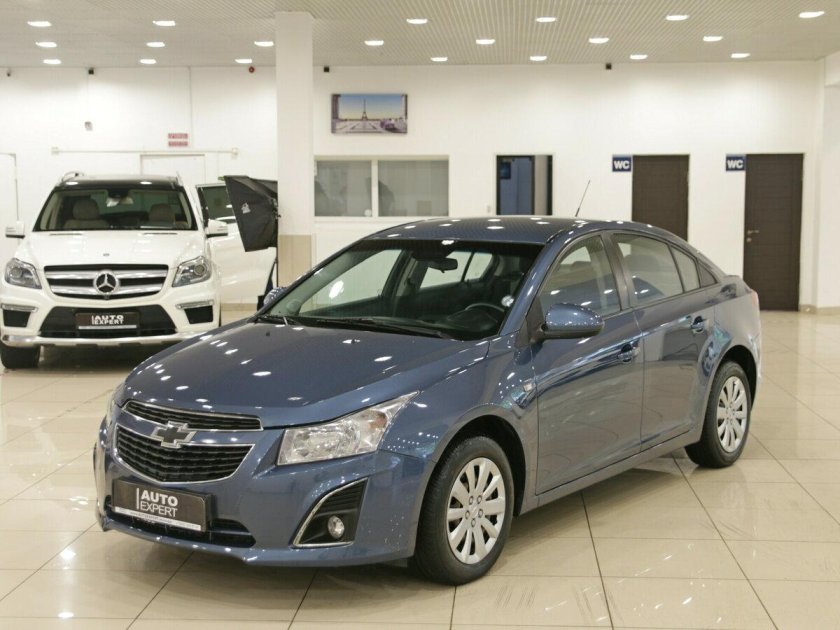 Шевроле Круз седан голубой