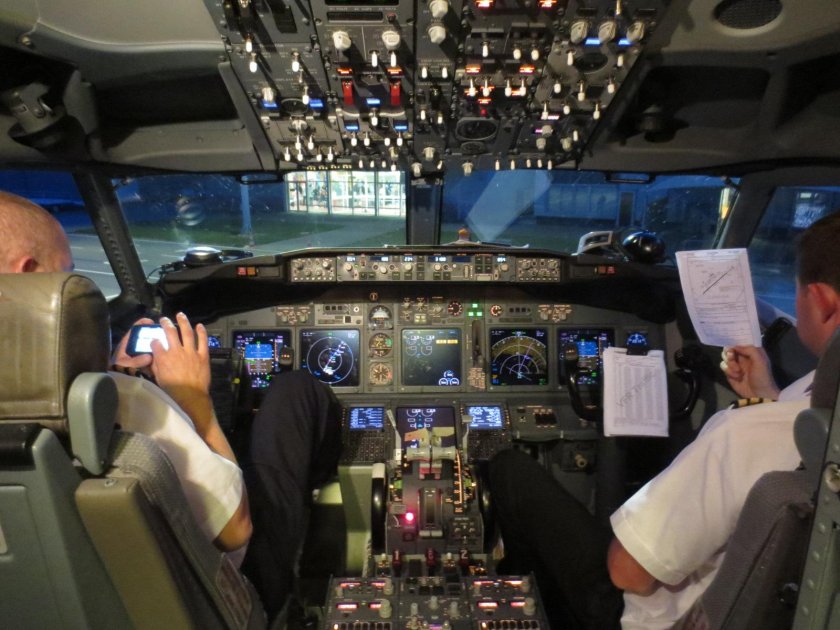 Боинг 737 кабина