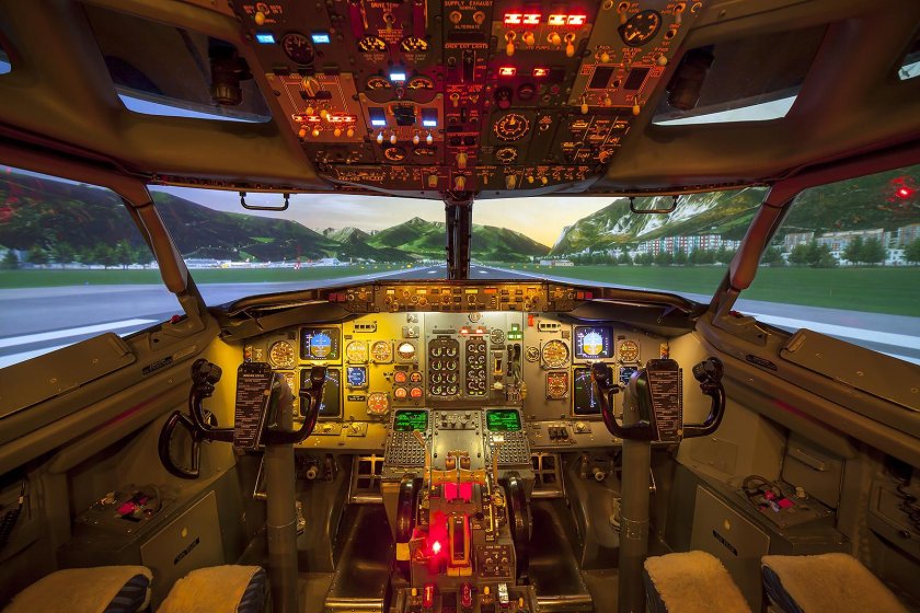 Boeing 737-300 кабина