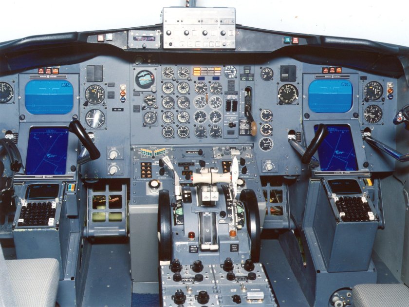 Кабина boeing 737