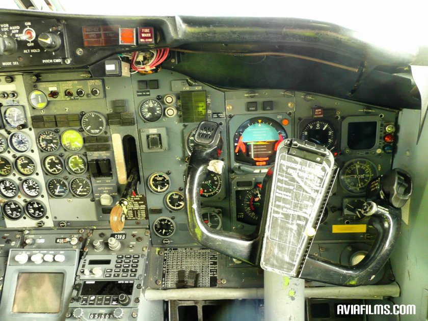 737-300 Кабина