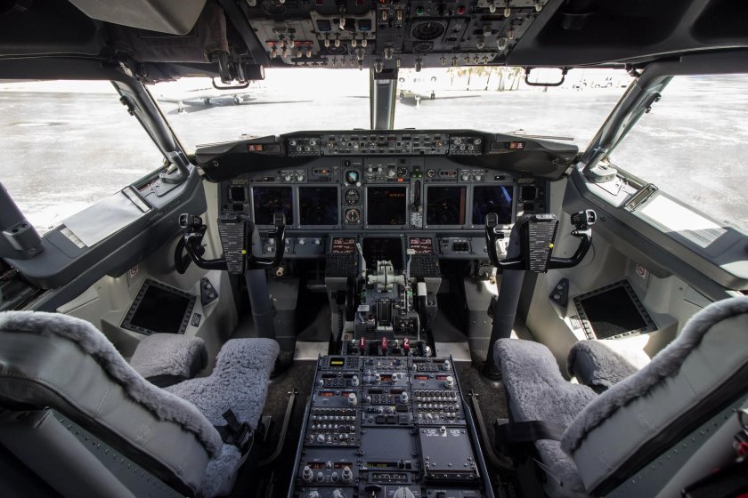 Боинг 737-700 кабина