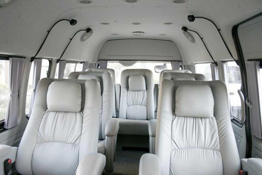 Тойота Hiace 2021 салон