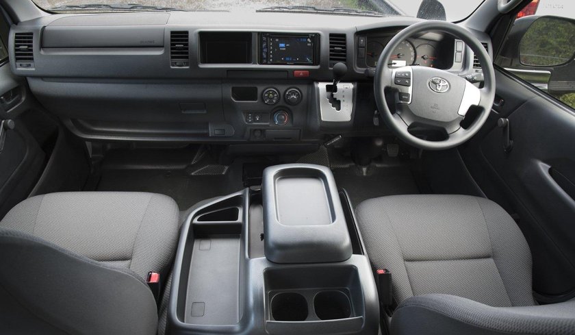 Toyota Hiace 2008 салон