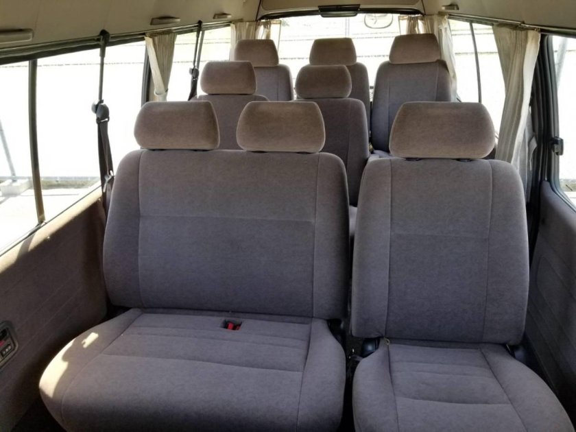 Toyota Hiace 10 мест