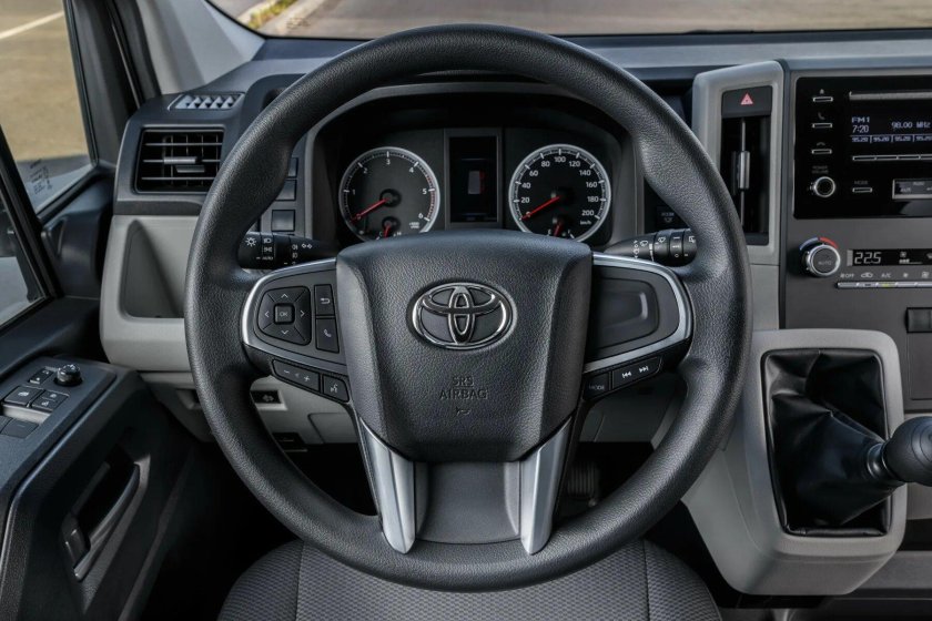 Toyota Hiace Престиж Safety