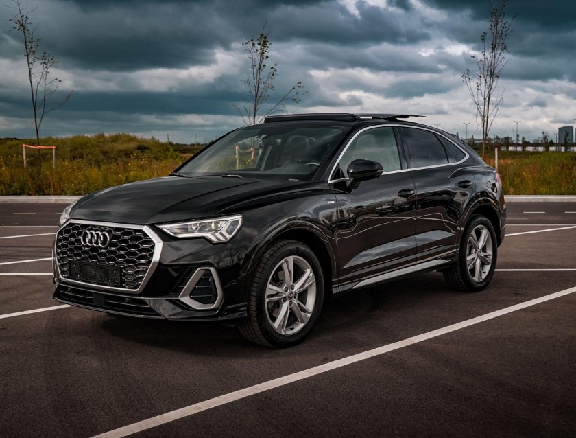 Мерседес-Бенц GLA 2020