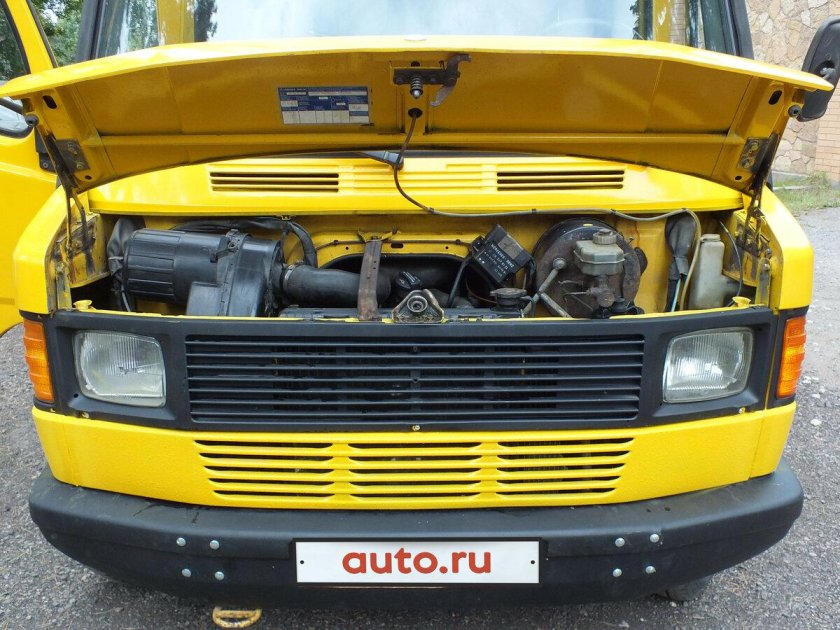 Мерседес почтовик 308д