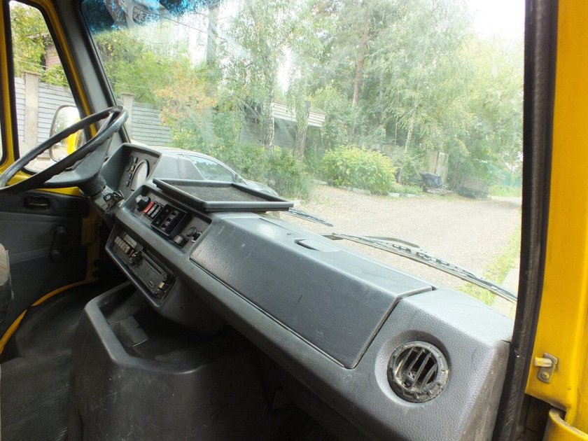 Почтовик Мерседес 308d