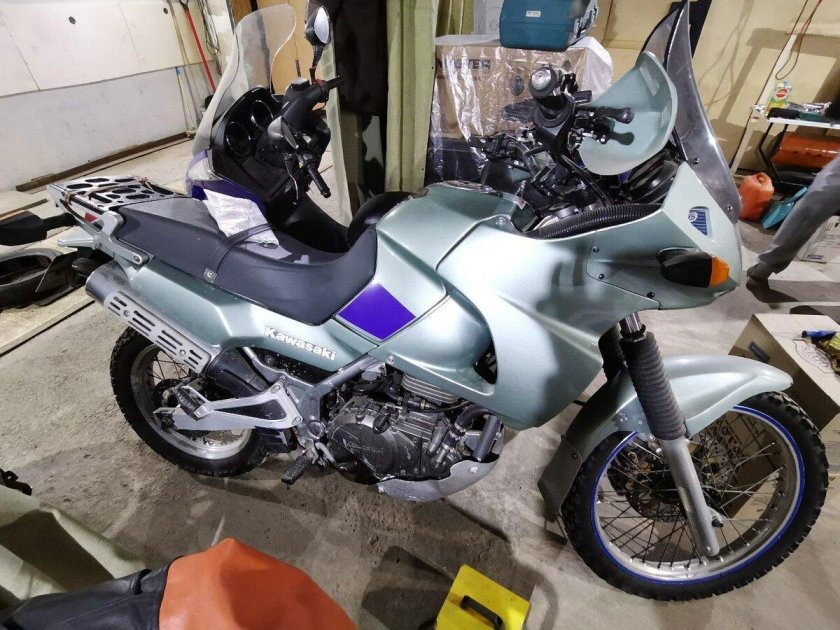 Кавасаки кле 400, 1999