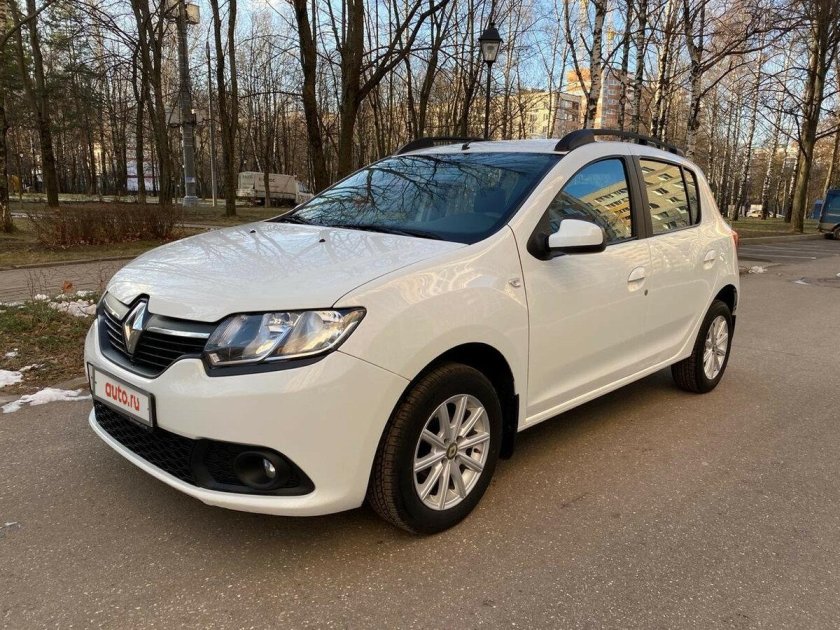 Рено Сандеро 2014