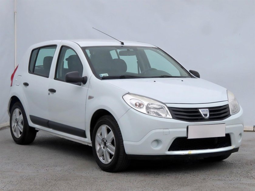 Сандеро 2013 белый