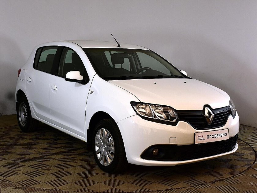 Renault Logan 2017 белый