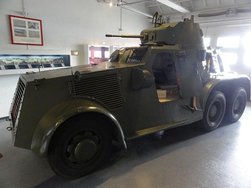 Бронеавтомобиль "Ландсверк-182".