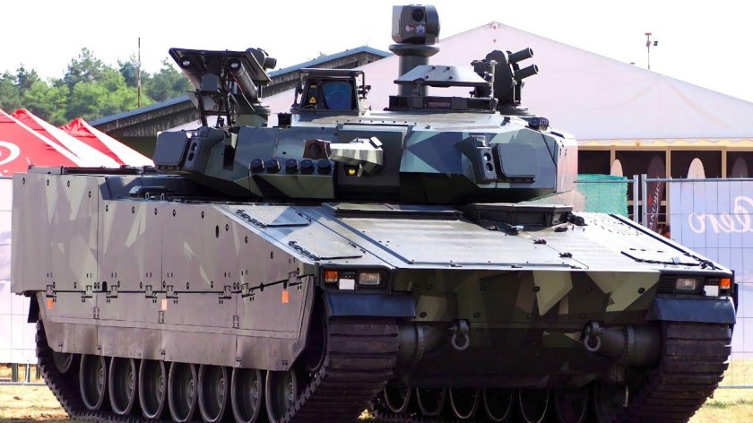 БМП Швеции cv90