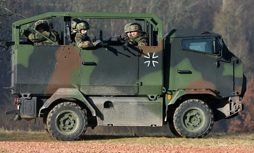 Бронеавтомобиль Mungo