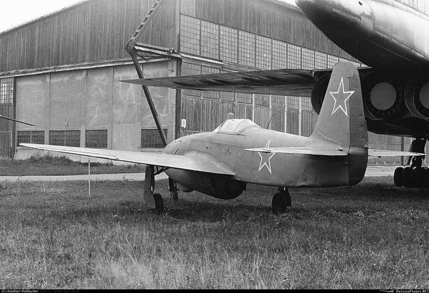 Як-17 истребитель