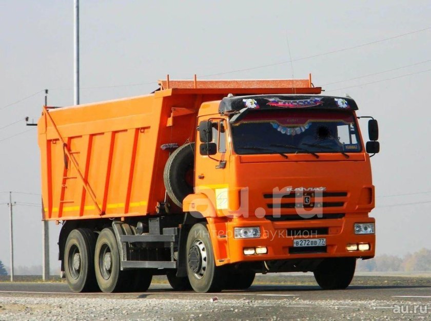 Грузовик КАМАЗ 6520