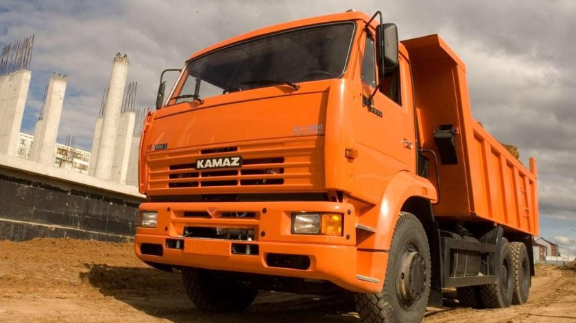 КАМАЗ 6520