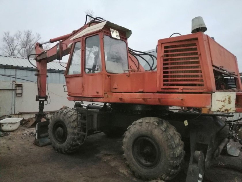 Эо 3323 экскаватор