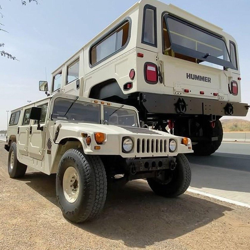 Огромный Хаммер арабского шейха