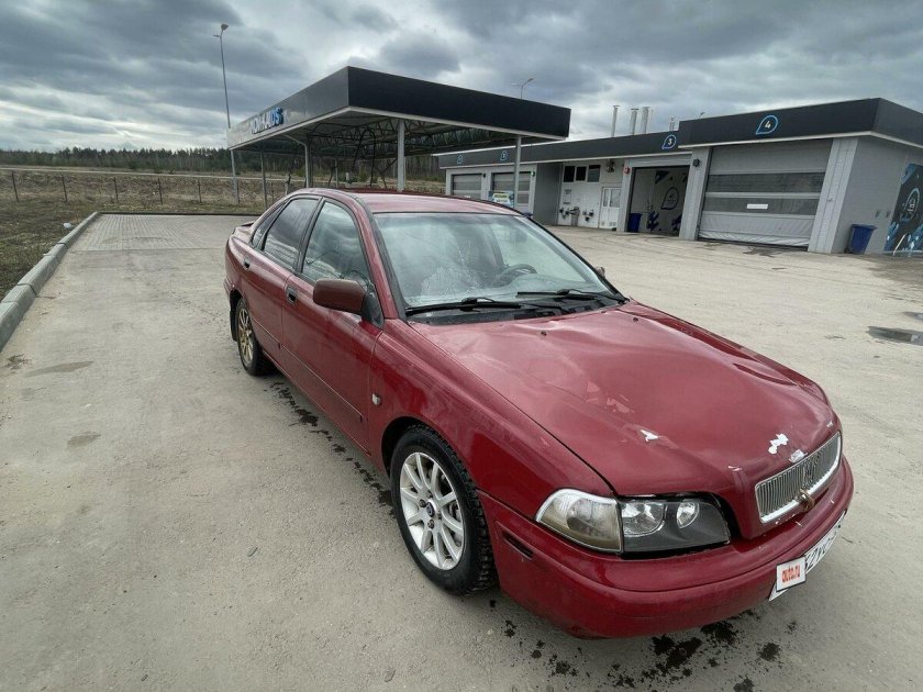 Вольво с 40 2004