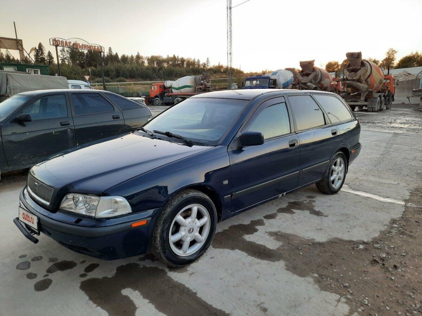 Вольво в 40 универсал