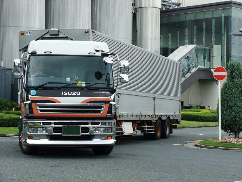 Японские Грузовики Исузу