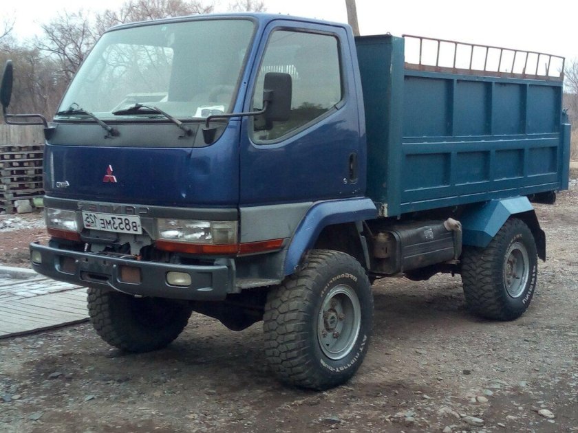 Mitsubishi самосвал 3т Fuso fg532