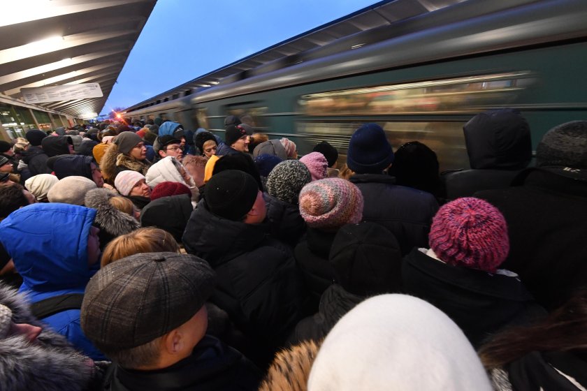 Станция метро Выхино час пик