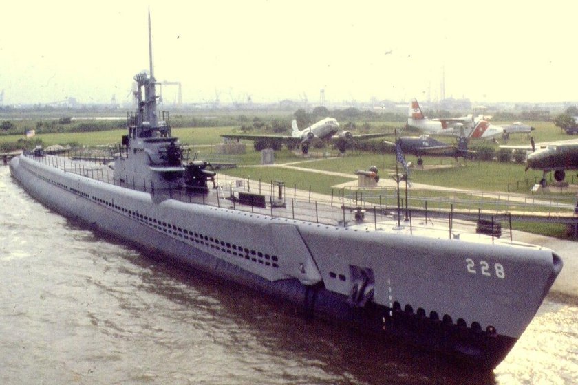 USS Drum SS-228