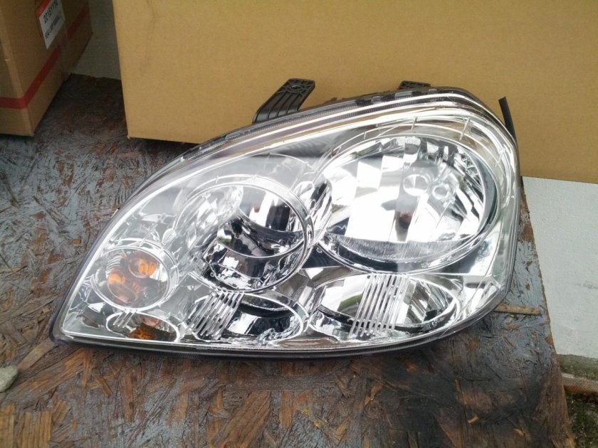 Левая фара Chevrolet Lacetti седан