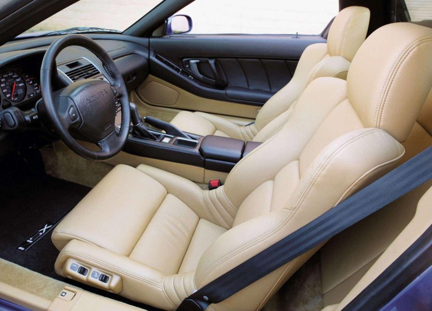 Салон Honda NSX 90