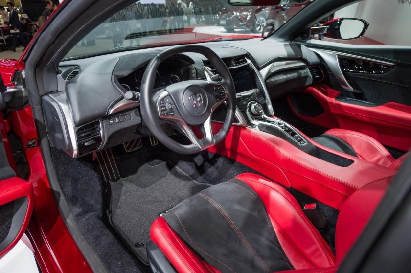 Хонда НСХ салон