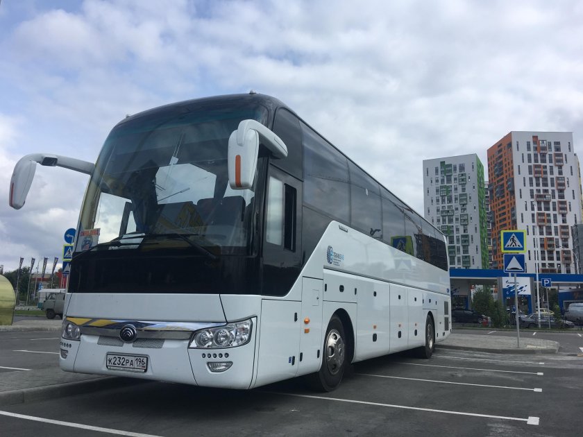 Автобус Yutong 49 мест