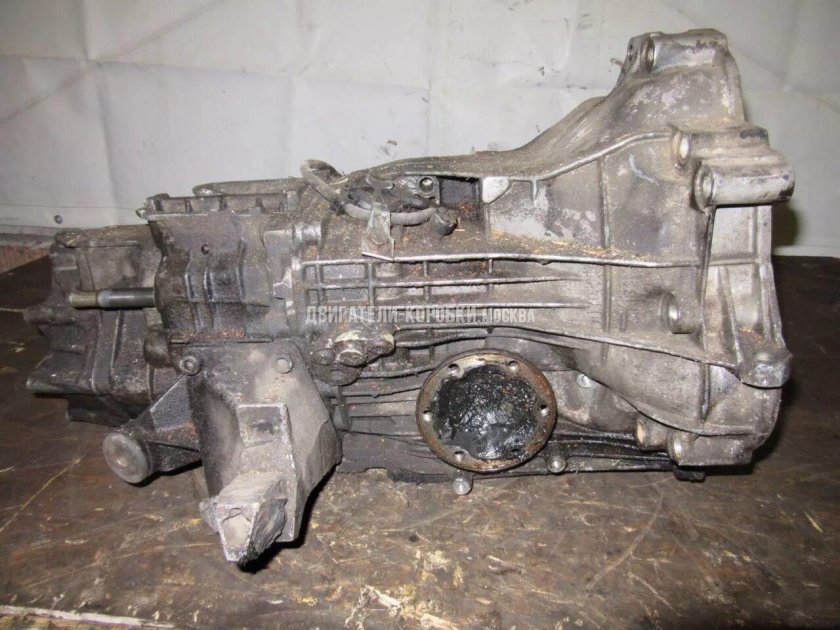 Коробка передач Ауди 100 с4 2.3