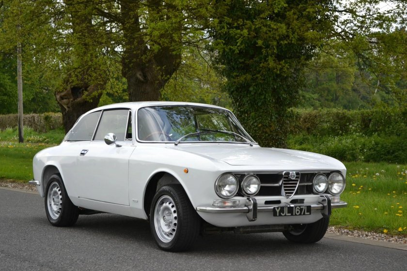 Alfa romeo gt 1300 junior