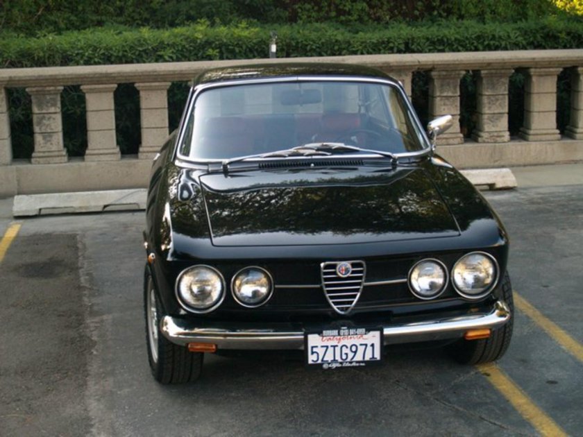 Alfa Romeo 1750