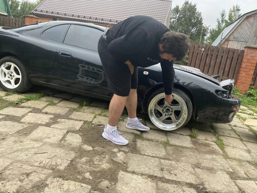 Toyota Celica 180 задние лпдруливабщие колеса