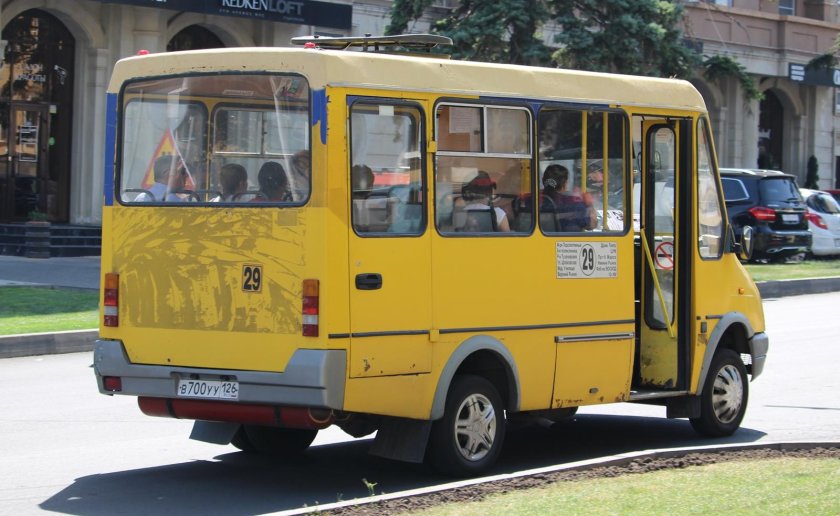 Автобус баз 2215