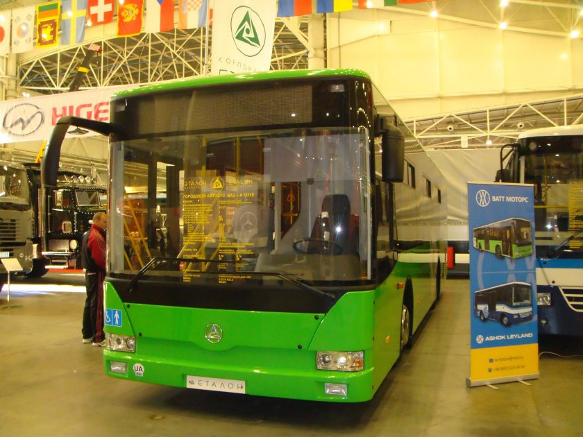 Баз-а11110 автобус