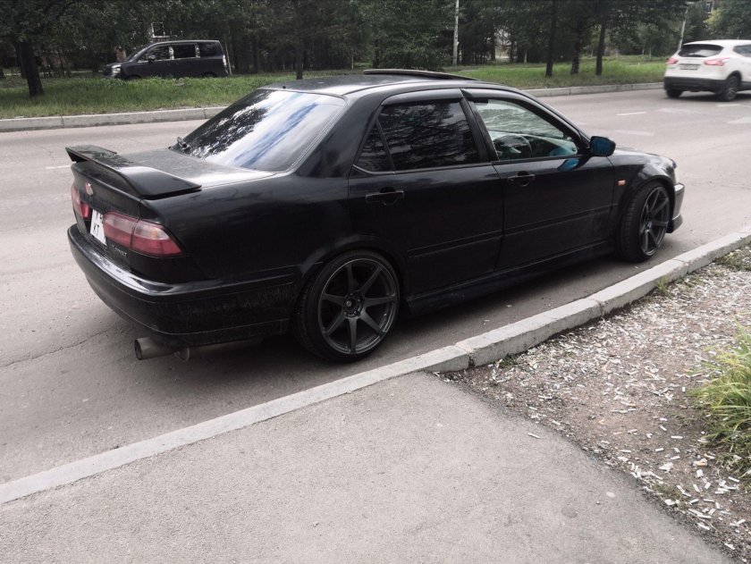 Хонда Торнео 2000 черная