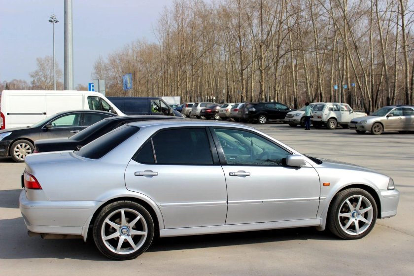Хонда Торнео 2001 r18
