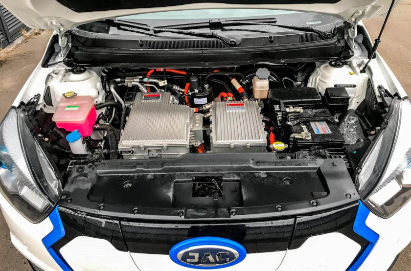 JAC iev7s