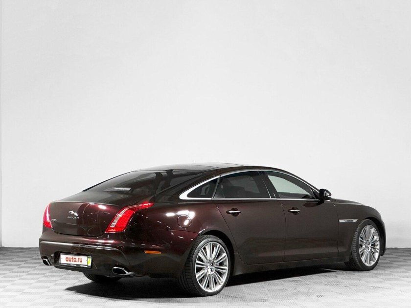 Jaguar xj iv (x351)